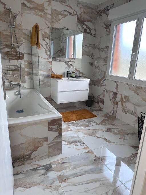 Apartamento Chez Sana Saint-Dizier Exterior foto
