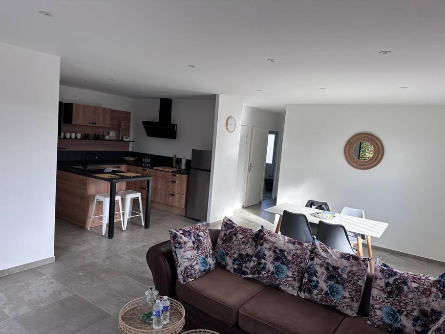 Apartamento Chez Sana Saint-Dizier Exterior foto